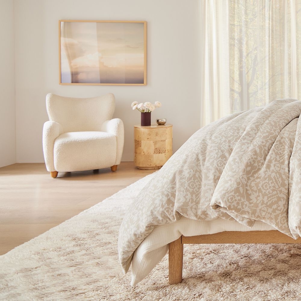 Bedroom wing chair outlet