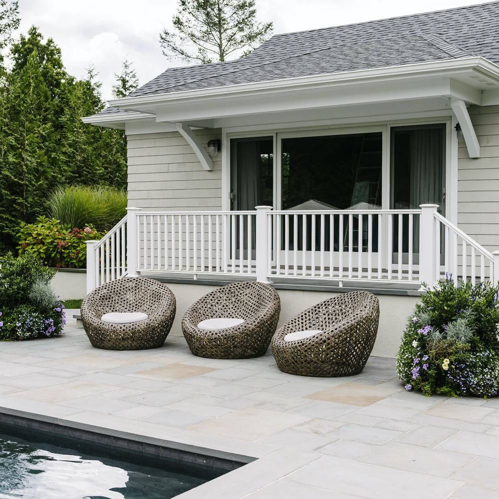 Montauk outdoor 2025 nest chair