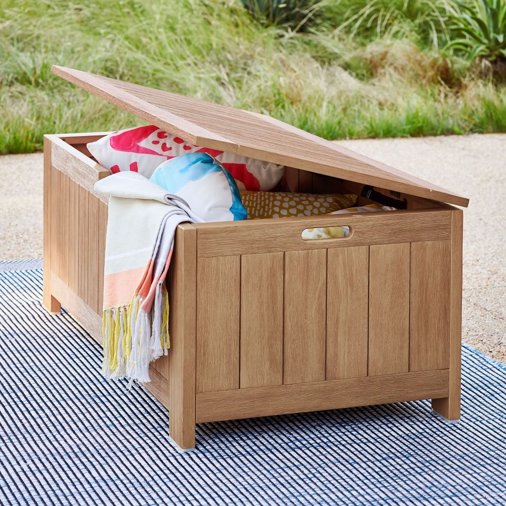 Outdoor storage store trunk